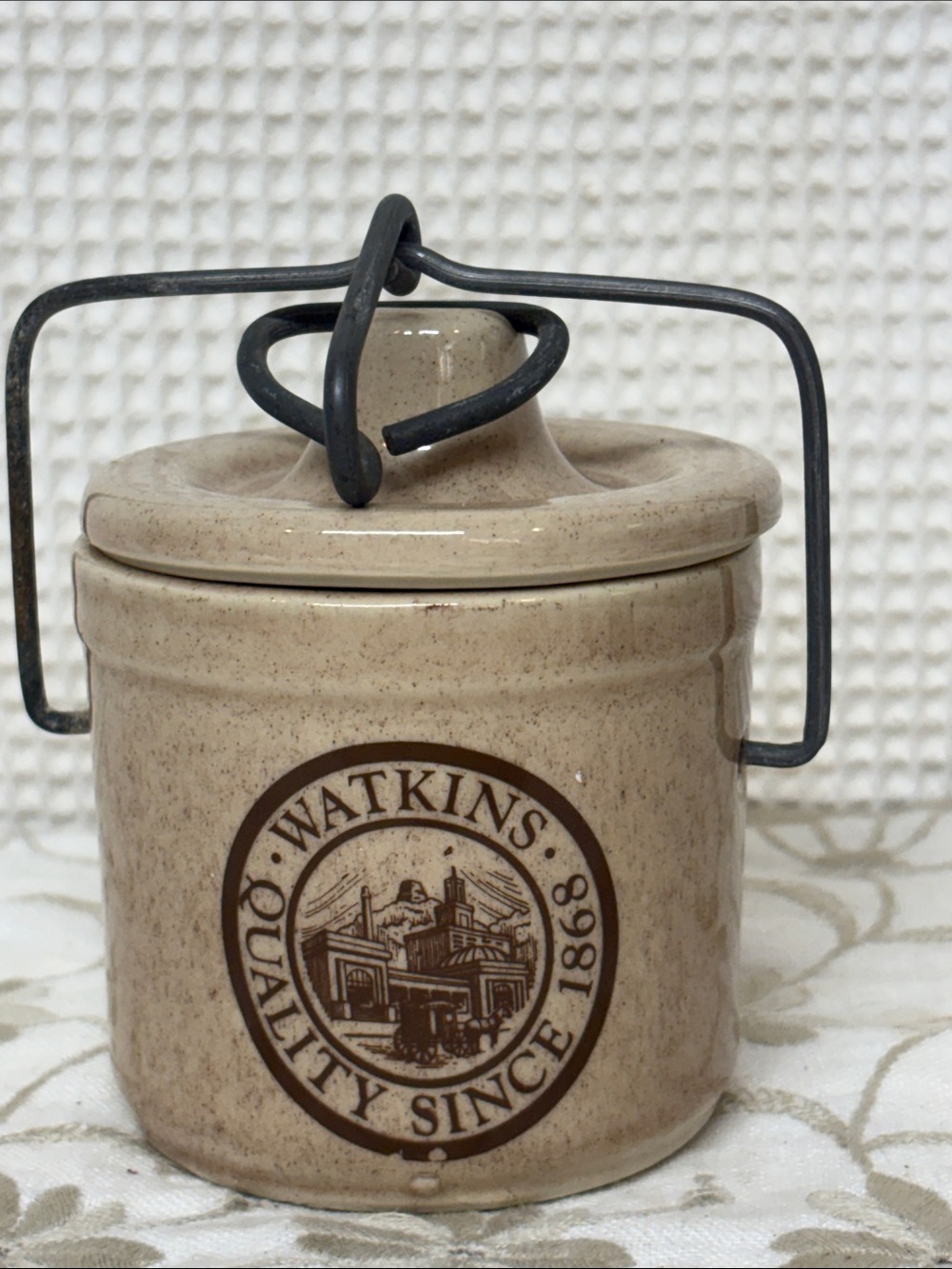 Crock with lid